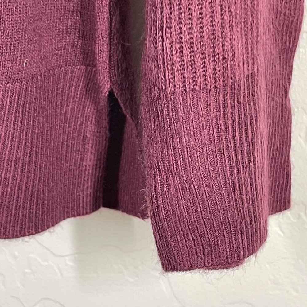 Sweet Romeo Thin Sweater Top Medium Raspberry Ribbed - Picture 3 of 8
